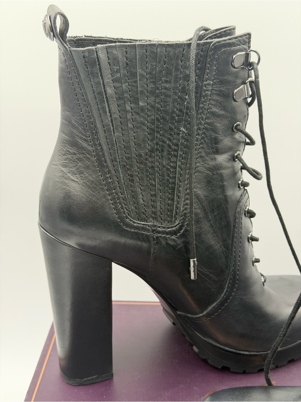 Vince Camuto Signature Women's Black Lace-Up High Heel Ankle Boots Size 8M - Picture 2 of 16